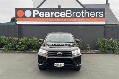 2019 Toyota Hilux - Thumbnail