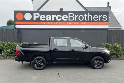 2019 Toyota Hilux - Thumbnail