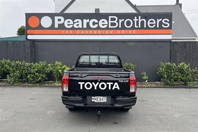 2019 Toyota Hilux - Thumbnail