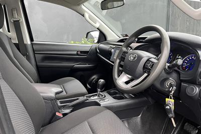 2019 Toyota Hilux - Thumbnail