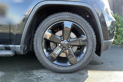 2011 Jeep Grand Cherokee - Thumbnail