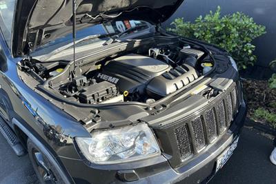 2011 Jeep Grand Cherokee - Thumbnail