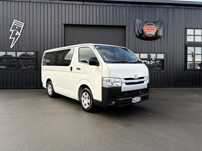 2018 Toyota Hiace - Thumbnail