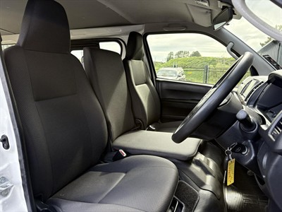 2018 Toyota Hiace - Thumbnail