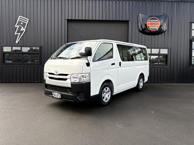 2018 Toyota Hiace - Thumbnail