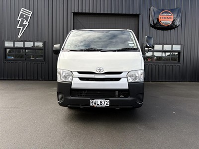 2018 Toyota Hiace - Thumbnail