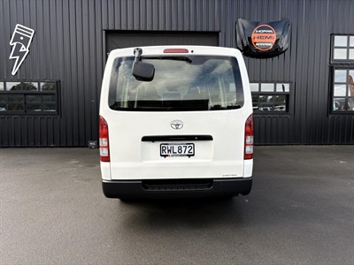 2018 Toyota Hiace - Thumbnail