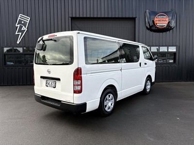 2018 Toyota Hiace - Thumbnail