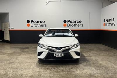 2020 Toyota Camry - Thumbnail