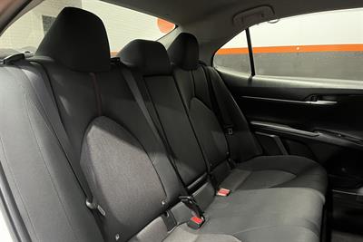 2020 Toyota Camry - Thumbnail