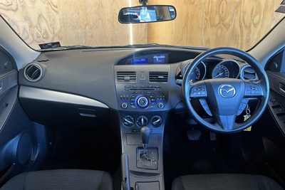 2011 Mazda Mazda3 - Thumbnail