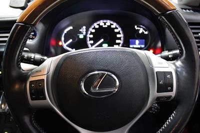2011 Lexus CT 200h - Thumbnail