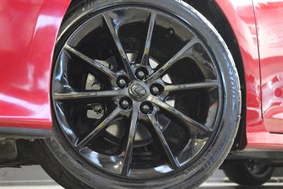 2011 Lexus CT 200h - Thumbnail