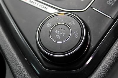 2017 Volkswagen TIGUAN - Thumbnail