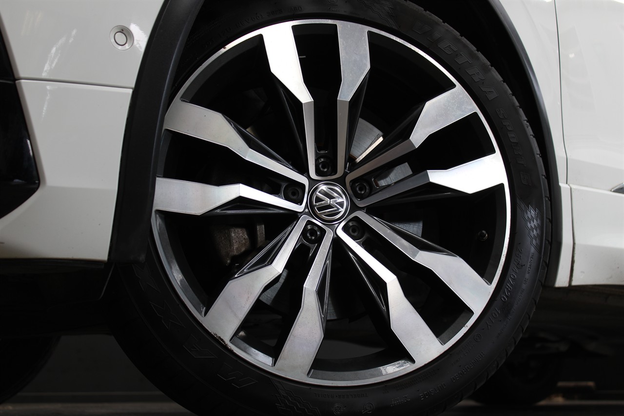 2017 Volkswagen TIGUAN