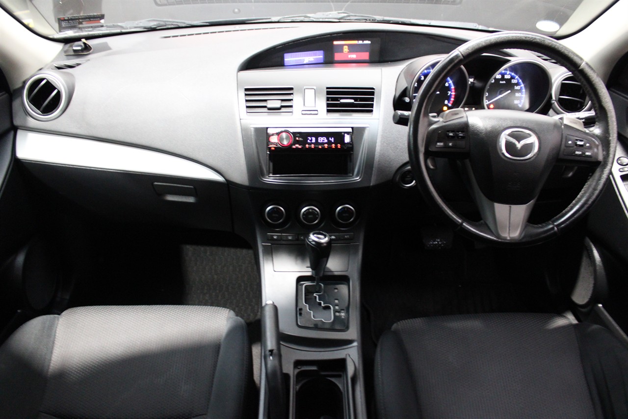 2012 Mazda Axela