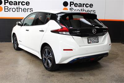 2022 Nissan Leaf - Thumbnail