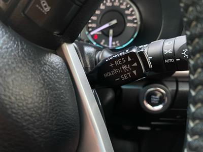 2022 Toyota Hilux - Thumbnail