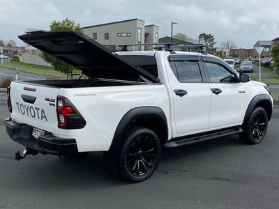 2022 Toyota Hilux - Thumbnail