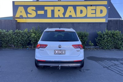 2017 Volkswagen TIGUAN - Thumbnail