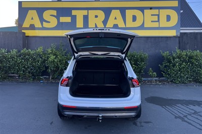 2017 Volkswagen TIGUAN - Thumbnail
