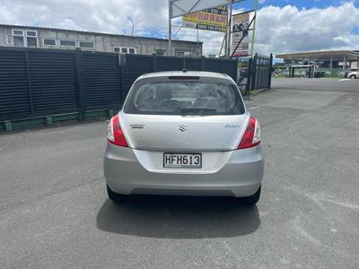 2014 Suzuki Swift - Thumbnail