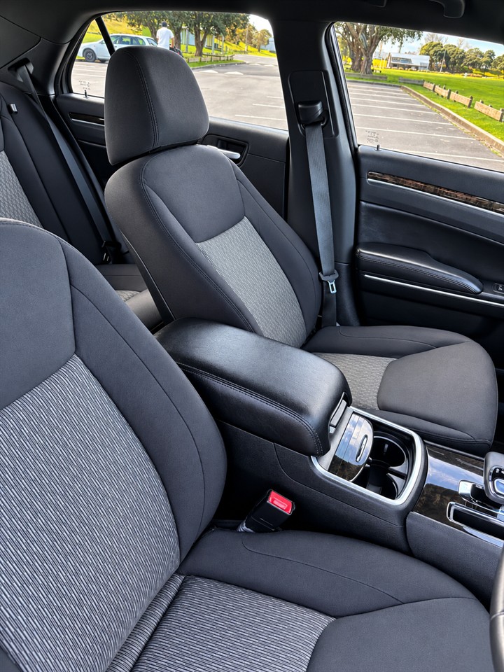 2015 Chrysler 300