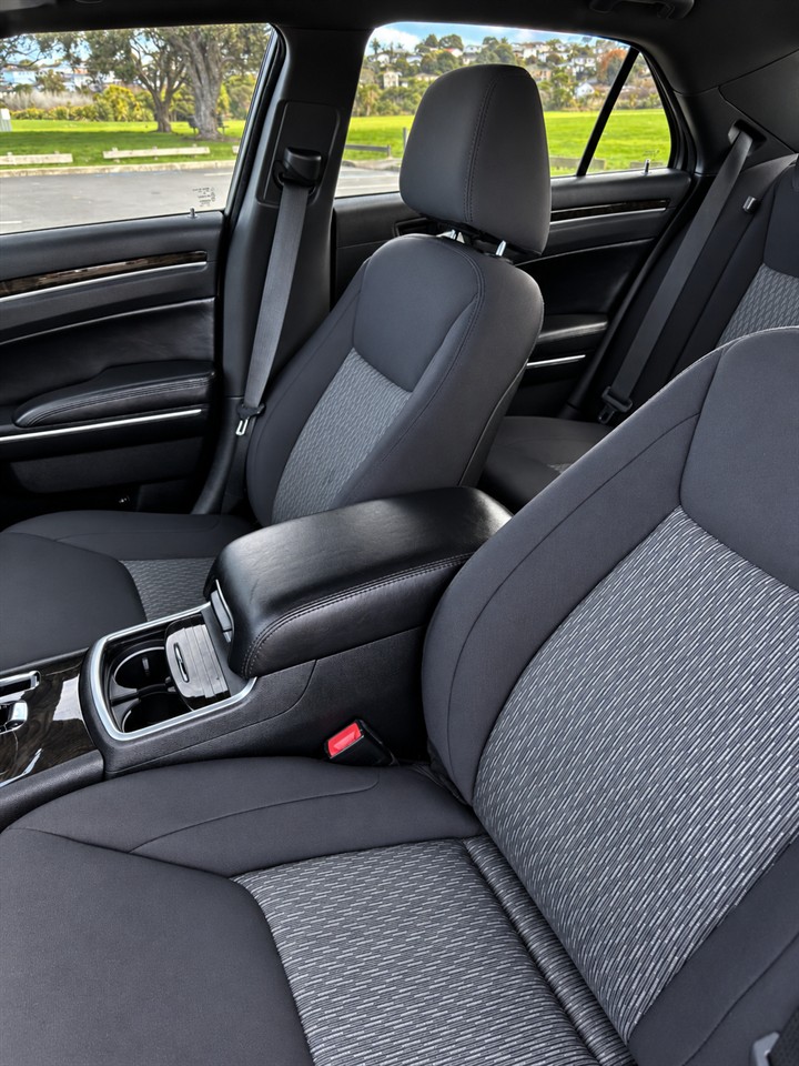 2015 Chrysler 300