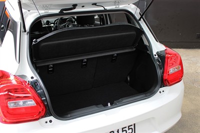 2023 Suzuki Swift - Thumbnail