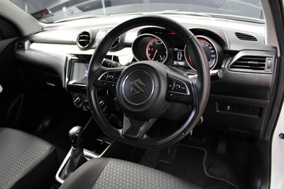 2023 Suzuki Swift - Thumbnail