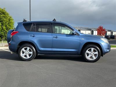 2005 Toyota RAV4 - Thumbnail