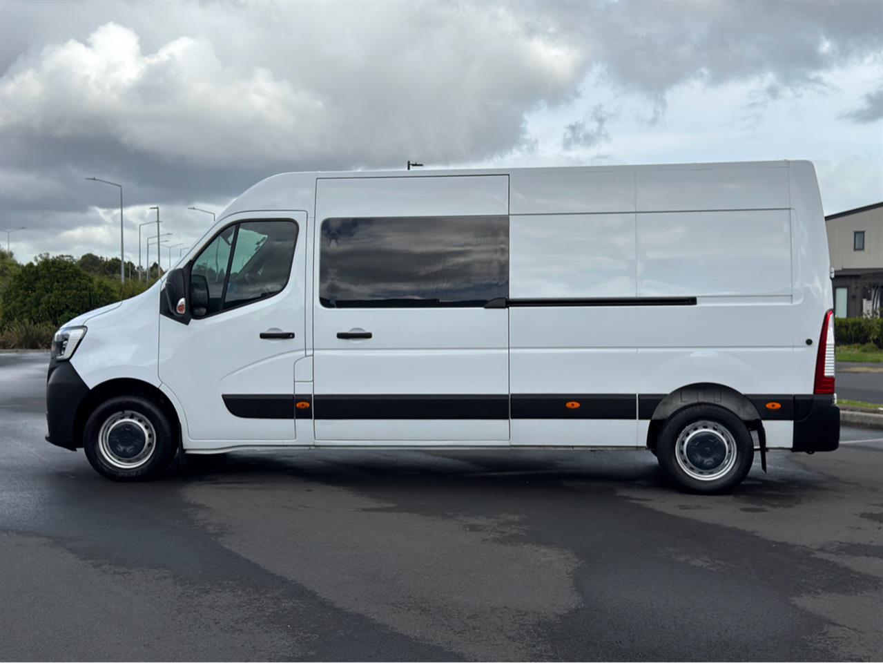 2022 Renault Master