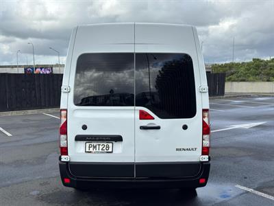 2022 Renault Master - Thumbnail