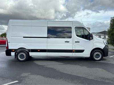 2022 Renault Master - Thumbnail