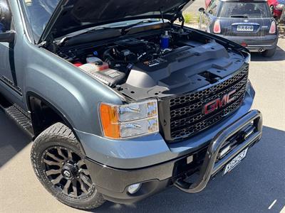 2011 GMC Sierra - Thumbnail