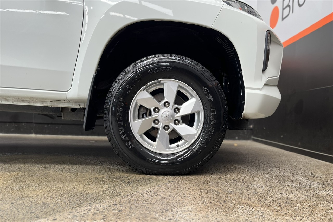 2022 Mitsubishi Triton