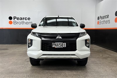 2022 Mitsubishi Triton - Thumbnail