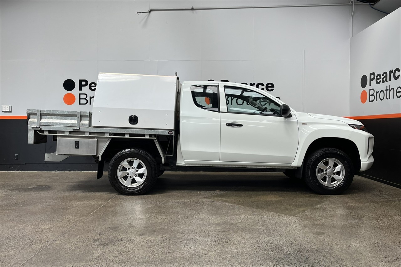 2022 Mitsubishi Triton