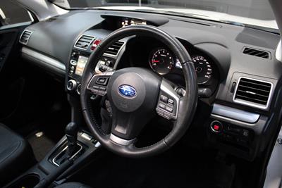 2015 Subaru FORESTER - Thumbnail