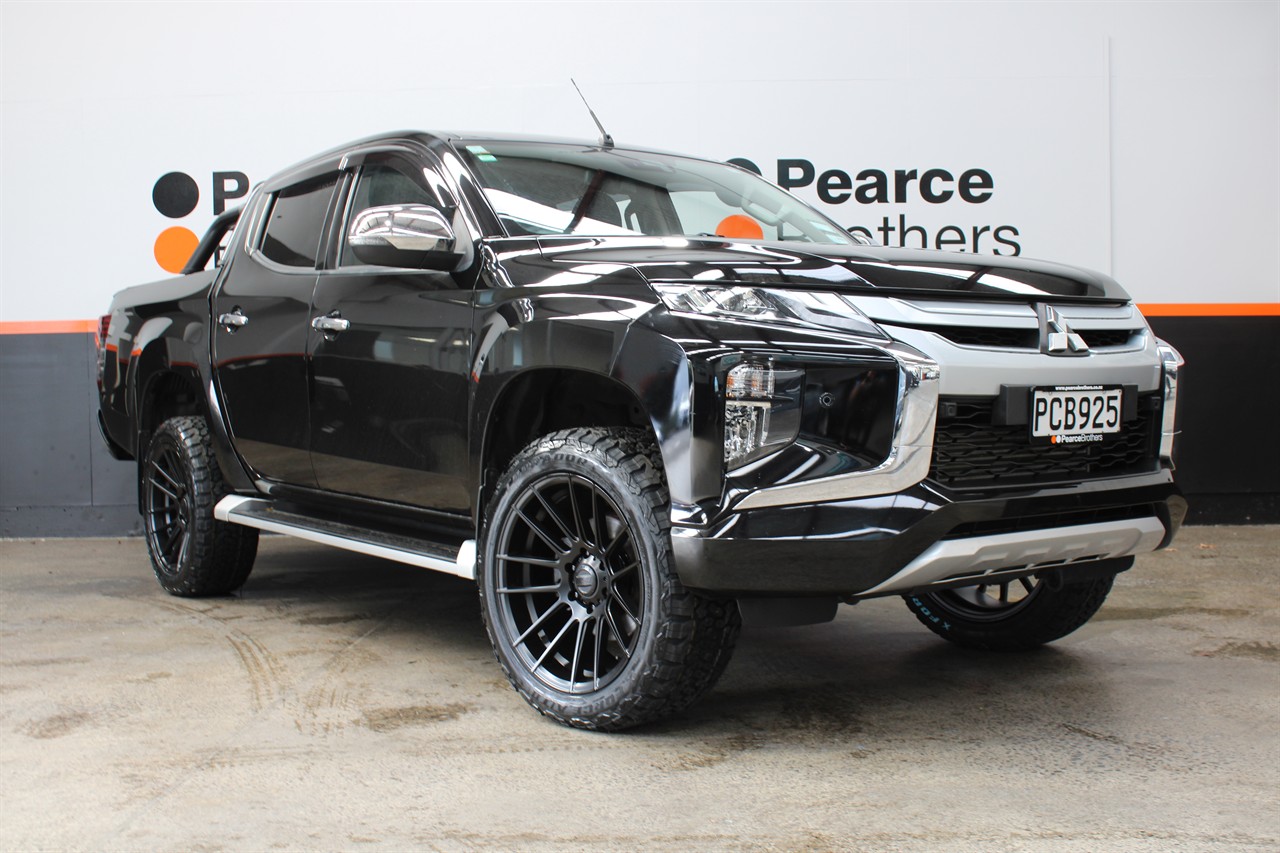 2022 Mitsubishi Triton