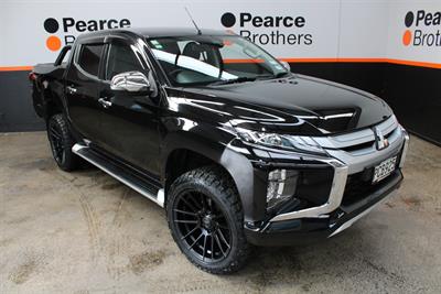 2022 Mitsubishi Triton - Thumbnail