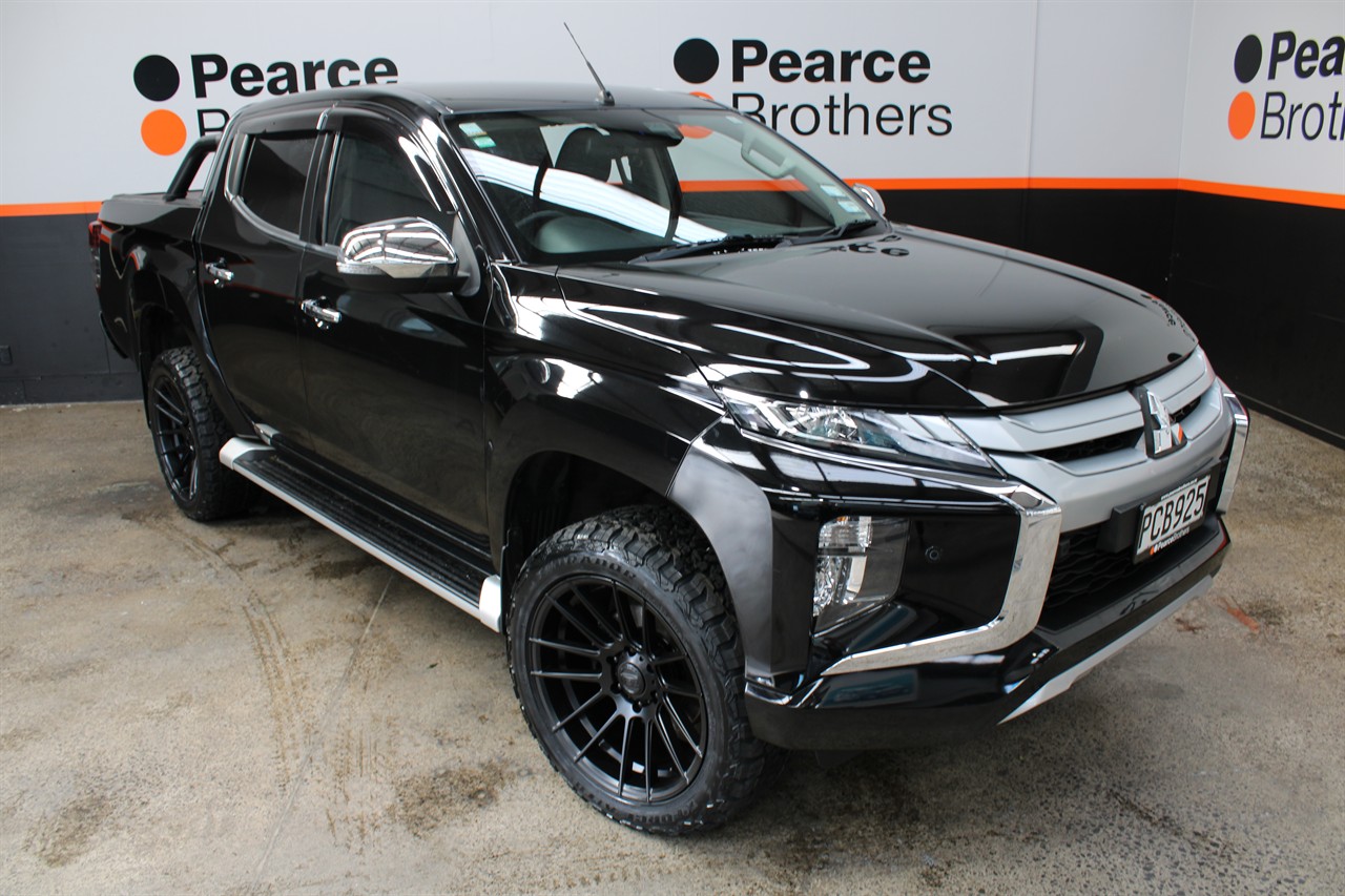 2022 Mitsubishi Triton