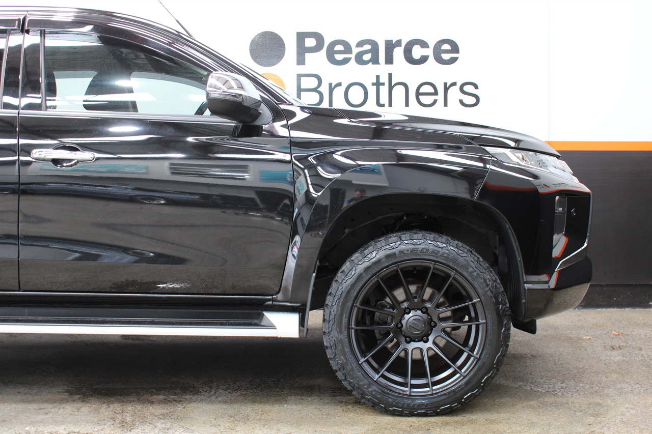 2022 Mitsubishi Triton