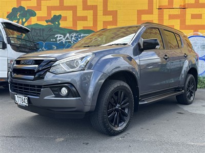 2018 Isuzu Mu-X - Thumbnail