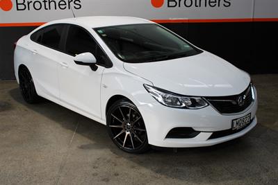 2018 Holden Astra - Thumbnail