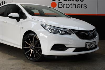 2018 Holden Astra - Thumbnail