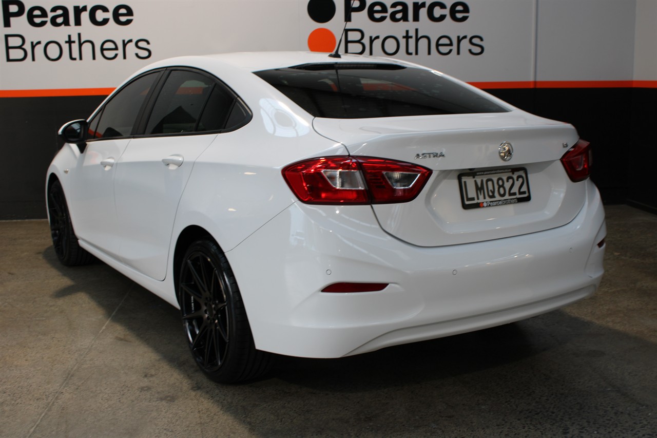 2018 Holden Astra