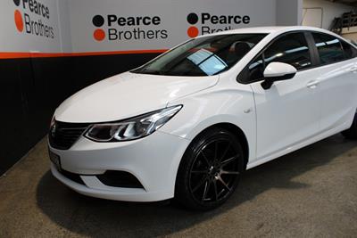 2018 Holden Astra - Thumbnail