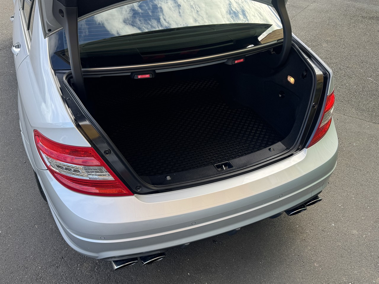 2010 Mercedes-Benz C 63