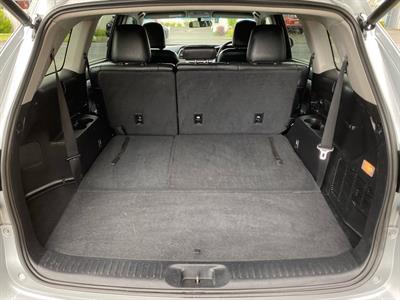 2017 Toyota Highlander - Thumbnail